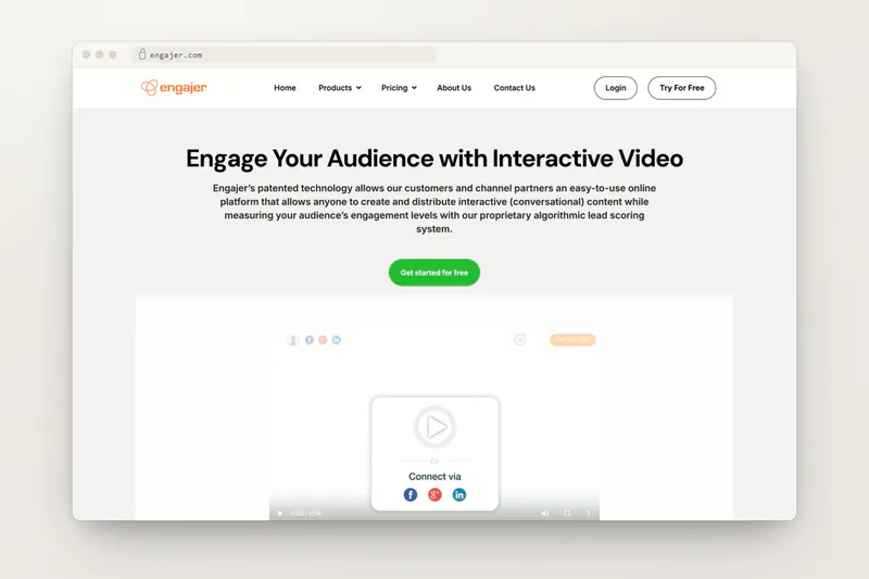 Engajer on desktop and phone
